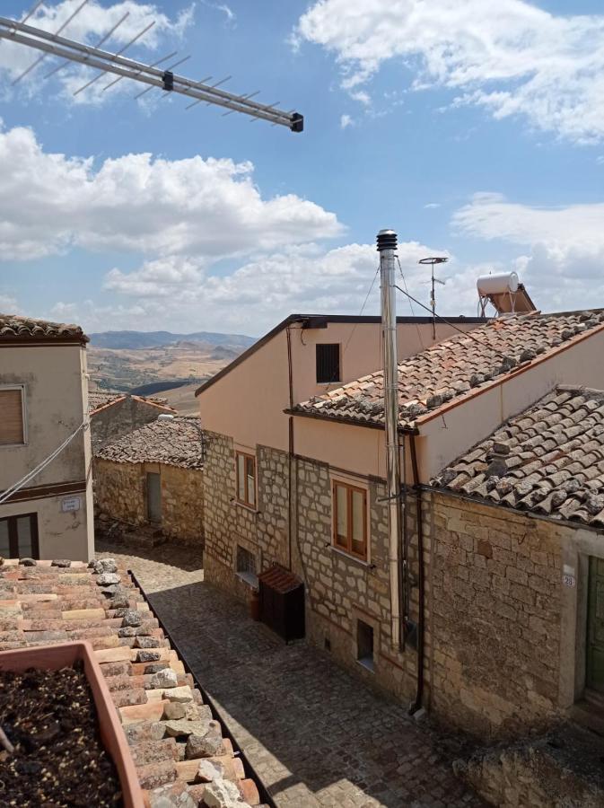 Casa Vacanze Borgo Gulini Da Anna Петралия-Сопрана Экстерьер фото