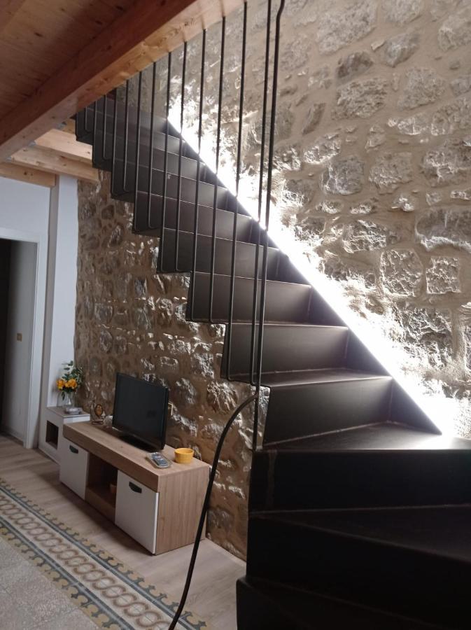 Casa Vacanze Borgo Gulini Da Anna Петралия-Сопрана Экстерьер фото